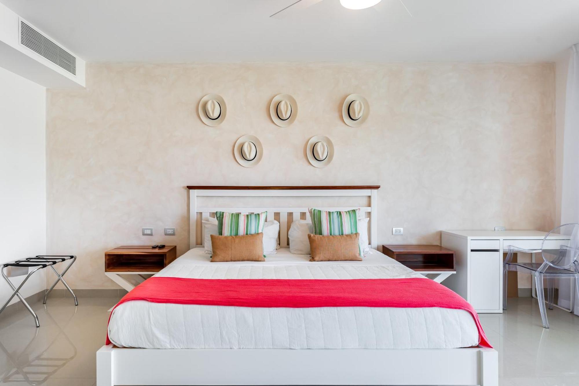 Mareazul Beach Front Condos At ปลายาเดลการ์เมน ภายนอก รูปภาพ